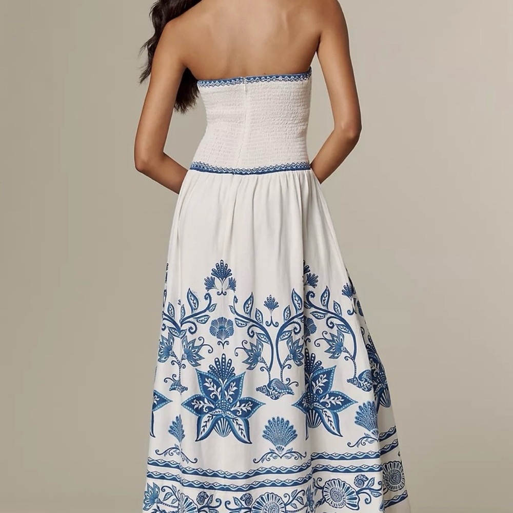 FARM RIO Blue & White Spaghetti-Strap Maxi Dress - Picture 13 of 14